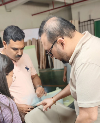 25天跨境履约纽约餐椅工厂直达